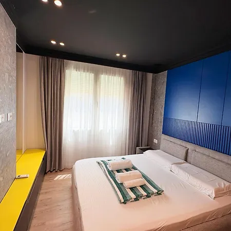 Escape Luxury 2 *
